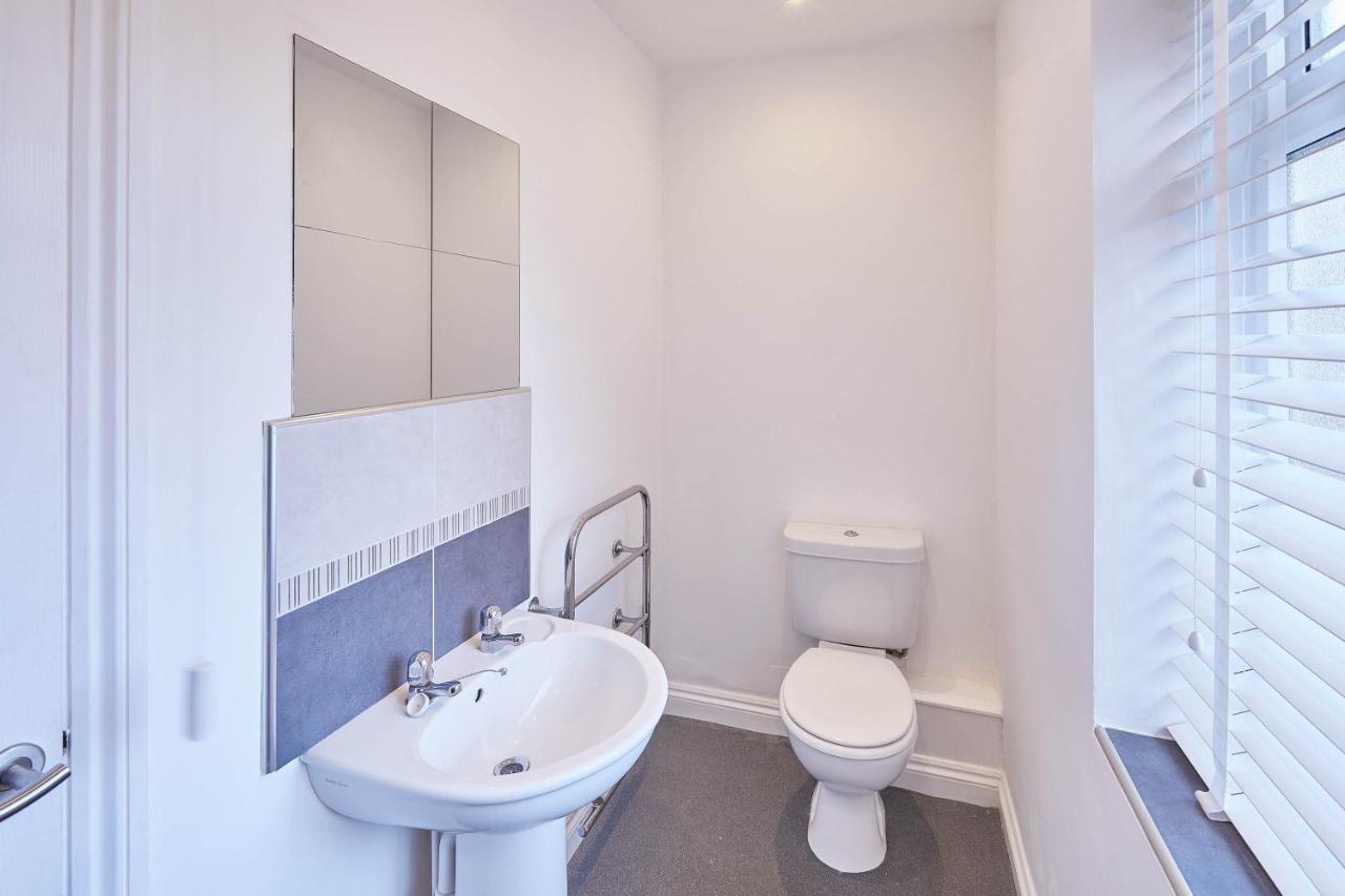 וויטבי Host & Stay - Den At Westcliff מראה חיצוני תמונה